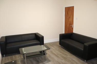 Victoria Road, Near university, Middlesbrough - Image 2